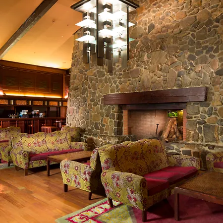 Hotel Sequoia
