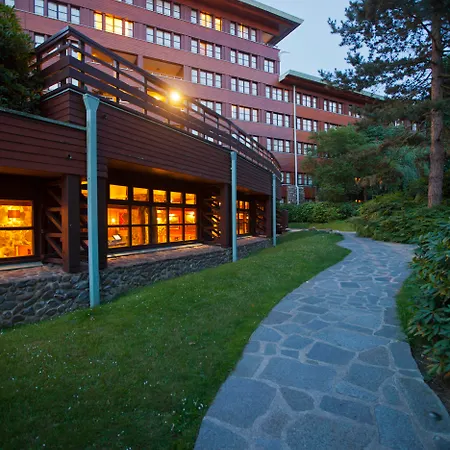 Sequoia Hotel 3*